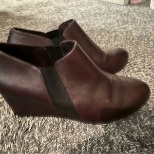 Vionic Dark Brown Ankle Booties